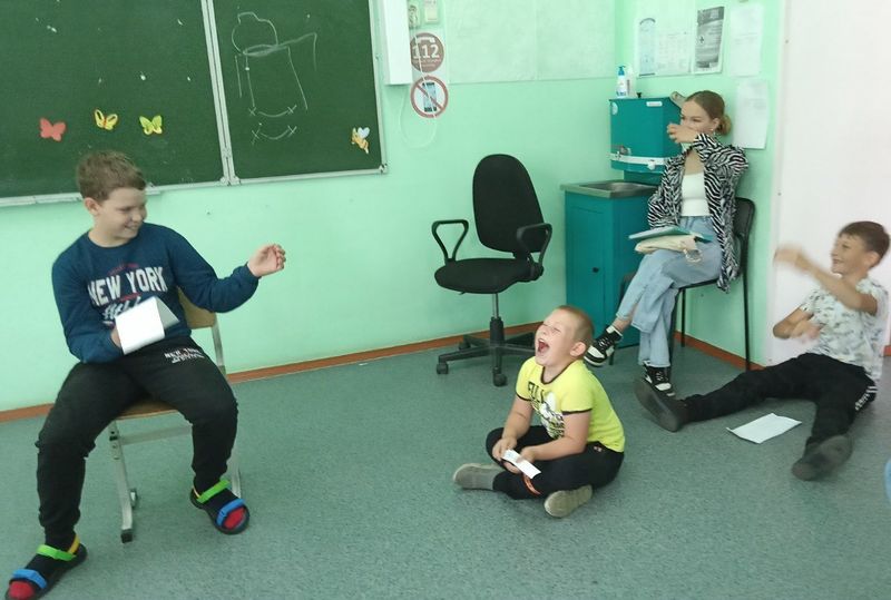 22210