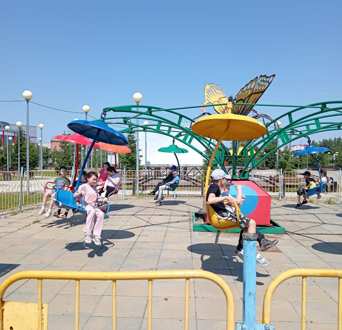 ы9